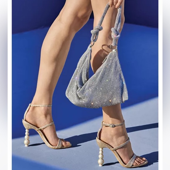 🪩🕺🏻Cult Gaia Hera Nano Bag!🕺🏻🪩 - Picture 5 of 17